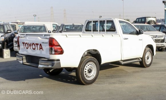 Acheter Import Voiture Toyota Hilux Blanc à Import - Dubai, Burkina-Faso Acheter Import Voiture Toyota Hilux Blanc à Import - Dubai, Burkina-Faso