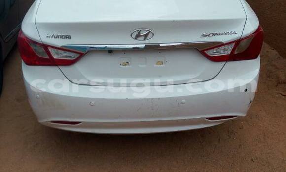 Acheter Occasion Voiture Hyundai Sonata Blanc à Ouagadougou, Burkina-Faso Acheter Occasion Voiture Hyundai Sonata Blanc à Ouagadougou, Burkina-Faso