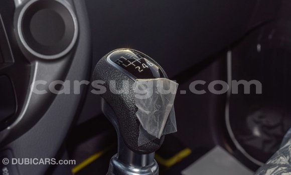 Sayi Imported Kia Carens White Mota in Import - Dubai a Burkina Faso Sayi Imported Kia Carens White Mota in Import - Dubai a Burkina Faso