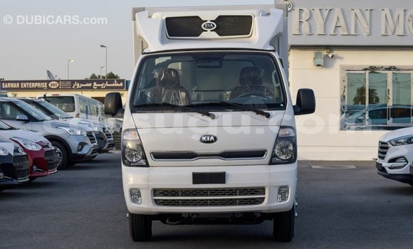Sayi Imported Kia K3 White Mota in Import - Dubai a Burkina Faso Sayi Imported Kia K3 White Mota in Import - Dubai a Burkina Faso