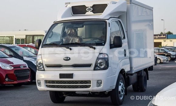 Sayi Imported Kia K3 White Mota in Import - Dubai a Burkina Faso Sayi Imported Kia K3 White Mota in Import - Dubai a Burkina Faso