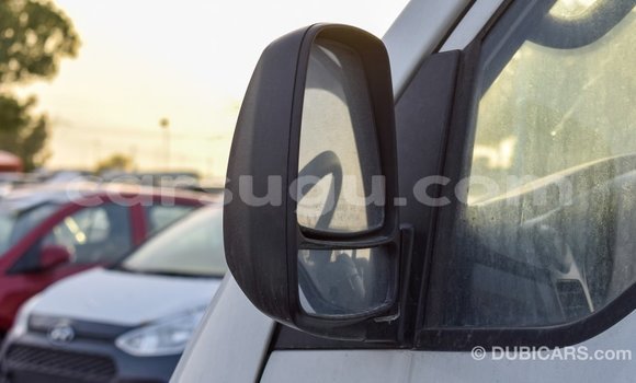 Sayi Imported Kia K3 White Mota in Import - Dubai a Burkina Faso Sayi Imported Kia K3 White Mota in Import - Dubai a Burkina Faso