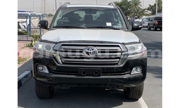 Acheter Import Voiture Toyota Land Cruiser Noir à Import - Dubai, Burkina-Faso Acheter Import Voiture Toyota Land Cruiser Noir à Import - Dubai, Burkina-Faso