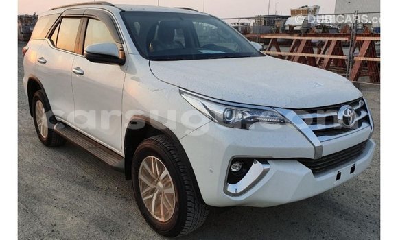 Buy Import Toyota Fortuner White Car in Import - Dubai in Burkina Faso Buy Import Toyota Fortuner White Car in Import - Dubai in Burkina Faso
