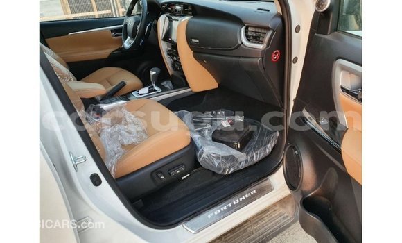 Buy Import Toyota Fortuner White Car in Import - Dubai in Burkina Faso Buy Import Toyota Fortuner White Car in Import - Dubai in Burkina Faso