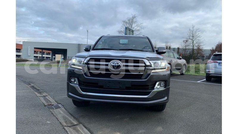 Big with watermark toyota land cruiser burkina faso import dubai 6231