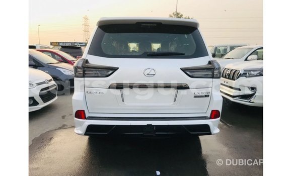 Sayi Imported Lexus LX White Mota in Import - Dubai a Burkina Faso Sayi Imported Lexus LX White Mota in Import - Dubai a Burkina Faso