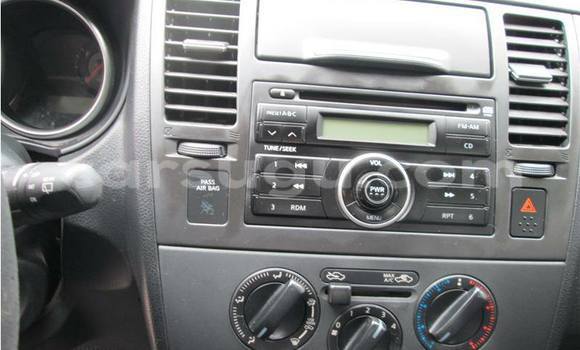 Acheter Neuf Voiture Nissan Versa Gris à Ouagadougou, Burkina-Faso Acheter Neuf Voiture Nissan Versa Gris à Ouagadougou, Burkina-Faso