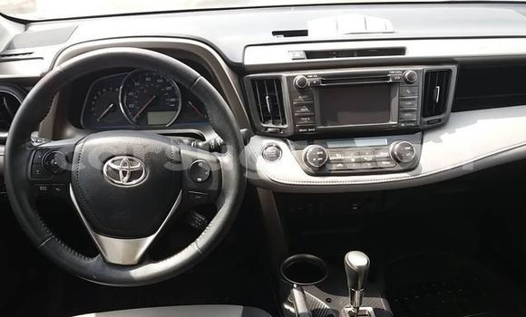 Buy Used Toyota RAV4 White Car in Ouagadougou in Burkina Faso Buy Used Toyota RAV4 White Car in Ouagadougou in Burkina Faso