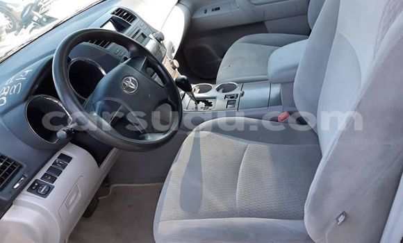 Buy Used Toyota Highlander White Car in Ouagadougou in Burkina Faso Buy Used Toyota Highlander White Car in Ouagadougou in Burkina Faso