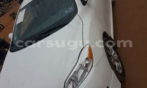 Acheter Neuf Voiture Toyota Matrix Blanc à Ouagadougou, Burkina-Faso Acheter Neuf Voiture Toyota Matrix Blanc à Ouagadougou, Burkina-Faso