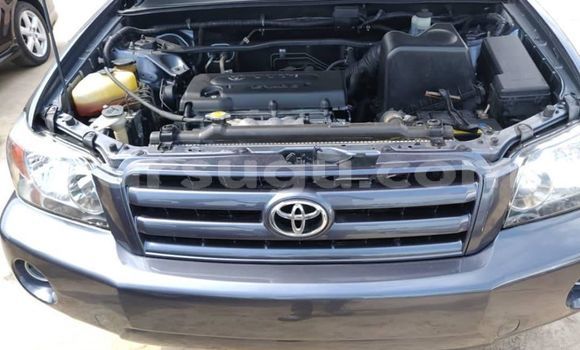 Buy Used Toyota Highlander Blue Car in Ouagadougou in Burkina Faso Buy Used Toyota Highlander Blue Car in Ouagadougou in Burkina Faso