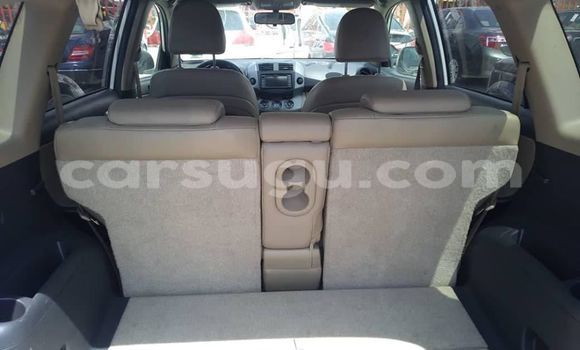 Buy Used Toyota RAV4 White Car in Ouagadougou in Burkina Faso Buy Used Toyota RAV4 White Car in Ouagadougou in Burkina Faso