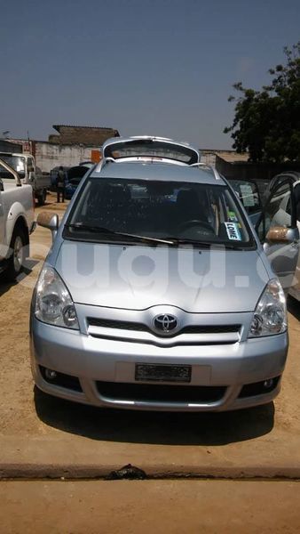 Big with watermark toyota corolla verso burkina faso ouagadougou 6274