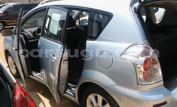 Buy Used Toyota Corolla Verso Silver Car in Ouagadougou in Burkina Faso Buy Used Toyota Corolla Verso Silver Car in Ouagadougou in Burkina Faso