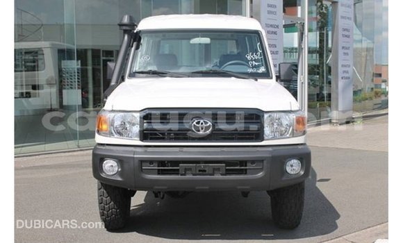 Acheter Import Voiture Toyota Land Cruiser Blanc à Import - Dubai, Burkina-Faso Acheter Import Voiture Toyota Land Cruiser Blanc à Import - Dubai, Burkina-Faso