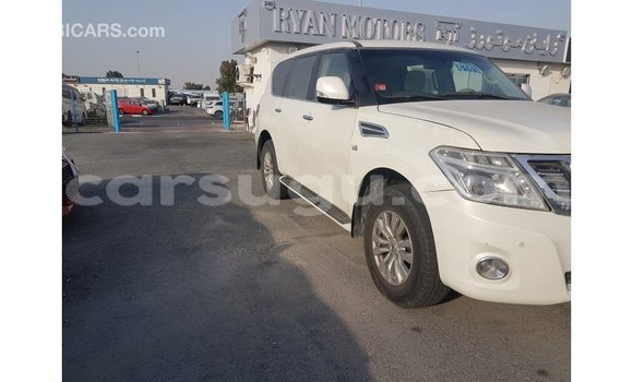 Sayi Imported Nissan Patrol White Mota in Import - Dubai a Burkina Faso Sayi Imported Nissan Patrol White Mota in Import - Dubai a Burkina Faso