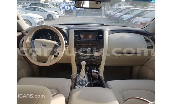 Sayi Imported Nissan Patrol White Mota in Import - Dubai a Burkina Faso Sayi Imported Nissan Patrol White Mota in Import - Dubai a Burkina Faso