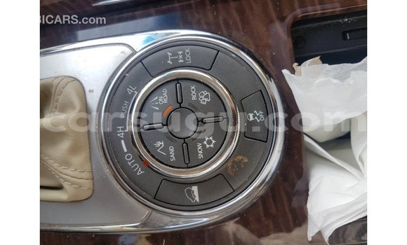 Sayi Imported Nissan Patrol White Mota in Import - Dubai a Burkina Faso Sayi Imported Nissan Patrol White Mota in Import - Dubai a Burkina Faso