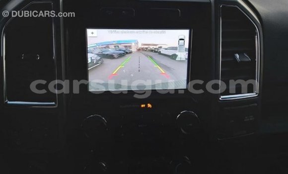 Acheter Import Voiture Ford V8 Noir à Import - Dubai, Burkina-Faso Acheter Import Voiture Ford V8 Noir à Import - Dubai, Burkina-Faso