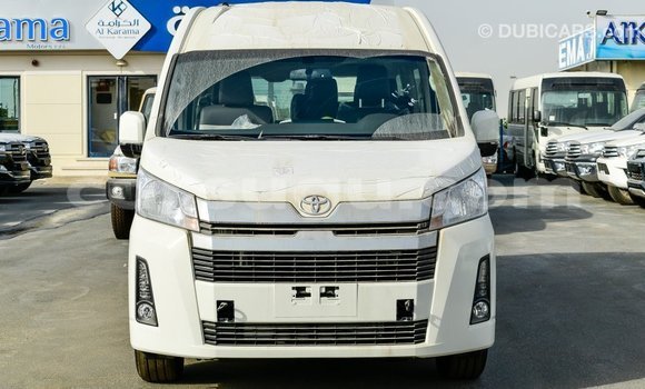 Acheter Import Voiture Toyota Hiace Blanc à Import - Dubai, Burkina-Faso Acheter Import Voiture Toyota Hiace Blanc à Import - Dubai, Burkina-Faso