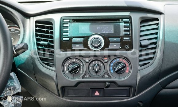 Acheter Import Voiture Mitsubishi L200 Blanc à Import - Dubai, Burkina-Faso Acheter Import Voiture Mitsubishi L200 Blanc à Import - Dubai, Burkina-Faso