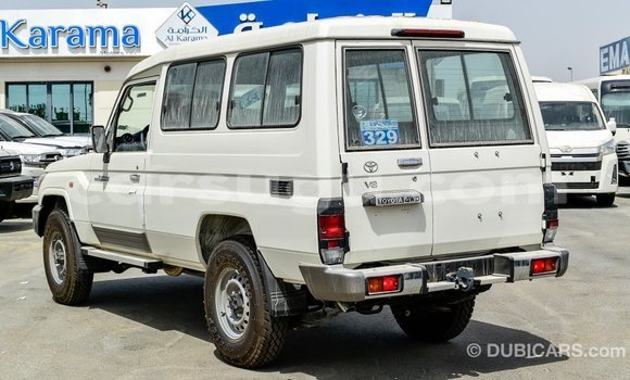 Acheter Import Voiture Toyota Land Cruiser Blanc à Import - Dubai, Burkina-Faso Acheter Import Voiture Toyota Land Cruiser Blanc à Import - Dubai, Burkina-Faso