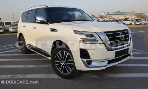 Acheter Import Voiture Nissan Patrol Blanc à Import - Dubai, Burkina-Faso Acheter Import Voiture Nissan Patrol Blanc à Import - Dubai, Burkina-Faso