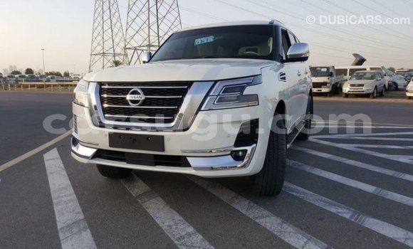 Acheter Import Voiture Nissan Patrol Blanc à Import - Dubai, Burkina-Faso Acheter Import Voiture Nissan Patrol Blanc à Import - Dubai, Burkina-Faso