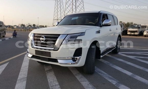 Acheter Import Voiture Nissan Patrol Blanc à Import - Dubai, Burkina-Faso Acheter Import Voiture Nissan Patrol Blanc à Import - Dubai, Burkina-Faso