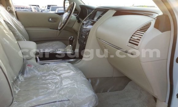 Acheter Import Voiture Nissan Patrol Blanc à Import - Dubai, Burkina-Faso Acheter Import Voiture Nissan Patrol Blanc à Import - Dubai, Burkina-Faso