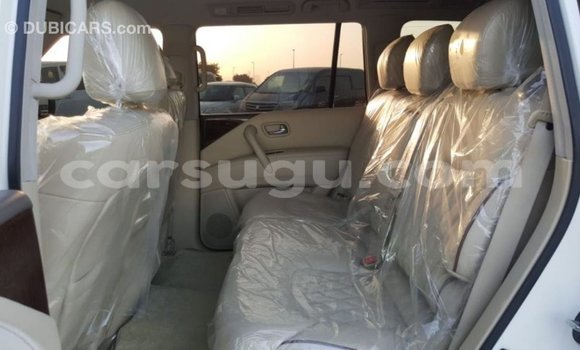Acheter Import Voiture Nissan Patrol Blanc à Import - Dubai, Burkina-Faso Acheter Import Voiture Nissan Patrol Blanc à Import - Dubai, Burkina-Faso