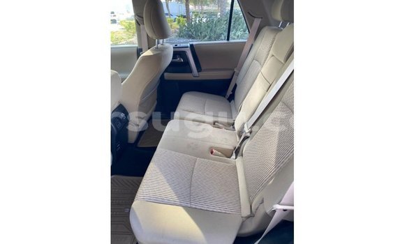 Acheter Import Utilitaire Toyota HiAce Blanc à Import - Dubai, Burkina-Faso Acheter Import Utilitaire Toyota HiAce Blanc à Import - Dubai, Burkina-Faso