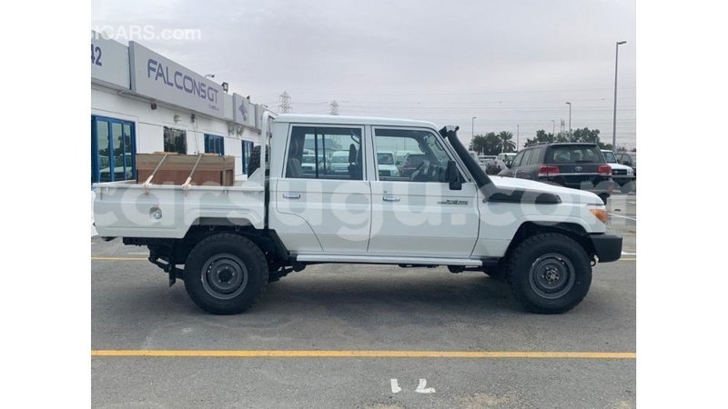Big with watermark toyota land cruiser burkina faso import dubai 6338