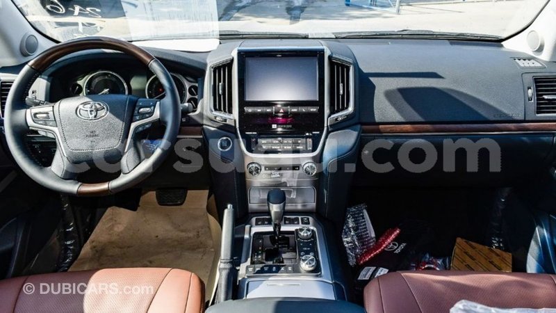 Big with watermark toyota land cruiser burkina faso import dubai 6347