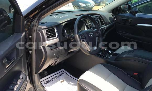 Acheter Occasion Voiture Toyota Highlander Noir à Ouagadougou, Burkina-Faso Acheter Occasion Voiture Toyota Highlander Noir à Ouagadougou, Burkina-Faso