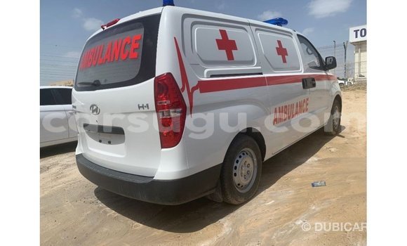 Acheter Import Voiture Hyundai Accent Blanc à Import - Dubai, Burkina-Faso Acheter Import Voiture Hyundai Accent Blanc à Import - Dubai, Burkina-Faso