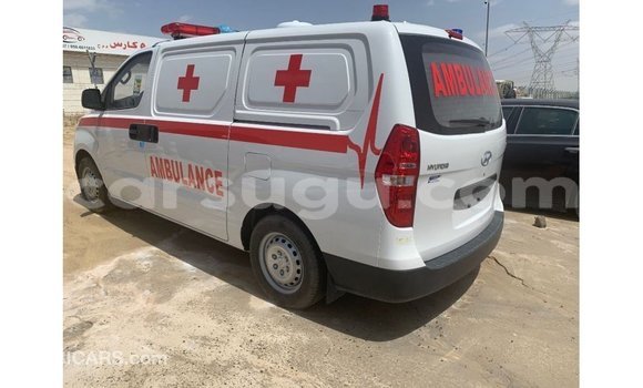 Acheter Import Voiture Hyundai Accent Blanc à Import - Dubai, Burkina-Faso Acheter Import Voiture Hyundai Accent Blanc à Import - Dubai, Burkina-Faso