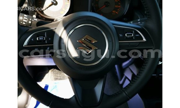 Sayi Imported Suzuki Jimny Green Mota in Import - Dubai a Burkina Faso Sayi Imported Suzuki Jimny Green Mota in Import - Dubai a Burkina Faso