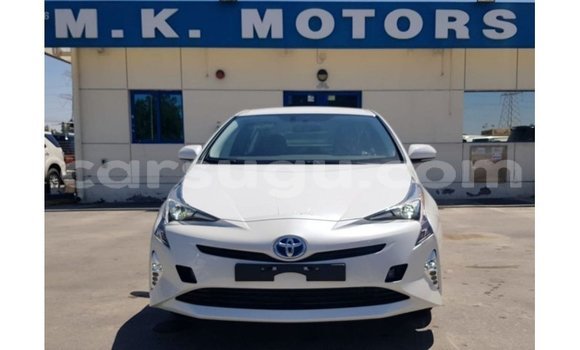 Sayi Imported Toyota Prius White Mota in Import - Dubai a Burkina Faso Sayi Imported Toyota Prius White Mota in Import - Dubai a Burkina Faso