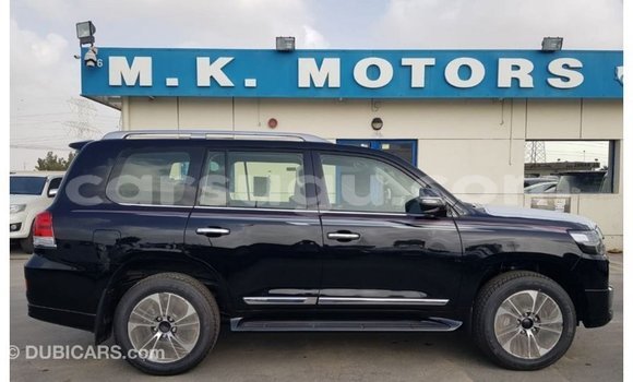 Sayi Imported Toyota Land Cruiser Black Mota in Import - Dubai a Burkina Faso Sayi Imported Toyota Land Cruiser Black Mota in Import - Dubai a Burkina Faso