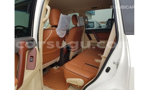 Acheter Import Voiture Toyota Prado Blanc à Import - Dubai, Burkina-Faso Acheter Import Voiture Toyota Prado Blanc à Import - Dubai, Burkina-Faso