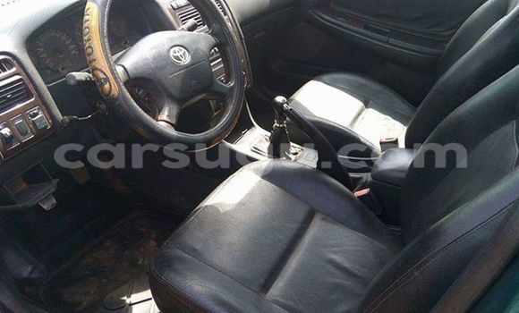 Acheter Neuf Voiture Toyota Avensis Vert à Ouagadougou, Burkina-Faso Acheter Neuf Voiture Toyota Avensis Vert à Ouagadougou, Burkina-Faso