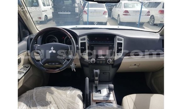 Sayi Imported Mitsubishi Pajero Red Mota in Import - Dubai a Burkina Faso Sayi Imported Mitsubishi Pajero Red Mota in Import - Dubai a Burkina Faso