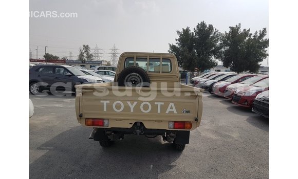 Sayi Imported Toyota Land Cruiser M Mota in Import - Dubai a Burkina Faso Sayi Imported Toyota Land Cruiser M Mota in Import - Dubai a Burkina Faso