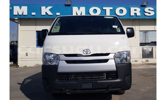 Sayi Imported Toyota Hiace White Mota in Import - Dubai a Burkina Faso Sayi Imported Toyota Hiace White Mota in Import - Dubai a Burkina Faso