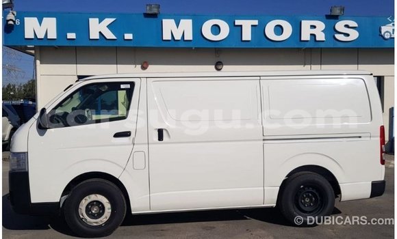 Sayi Imported Toyota Hiace White Mota in Import - Dubai a Burkina Faso Sayi Imported Toyota Hiace White Mota in Import - Dubai a Burkina Faso