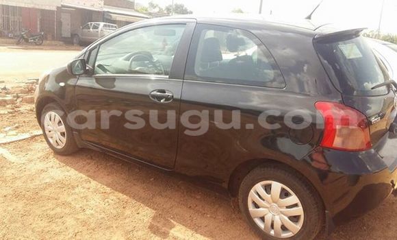 Acheter Neuf Voiture Toyota Yaris Noir à Ouagadougou au Burkina-Faso Acheter Neuf Voiture Toyota Yaris Noir à Ouagadougou au Burkina-Faso