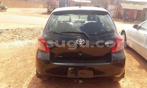 Acheter Neuf Voiture Toyota Yaris Noir à Ouagadougou, Burkina-Faso Acheter Neuf Voiture Toyota Yaris Noir à Ouagadougou, Burkina-Faso