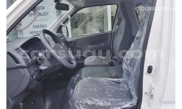 Buy Import Toyota Hiace White Car in Import - Dubai in Burkina Faso Buy Import Toyota Hiace White Car in Import - Dubai in Burkina Faso